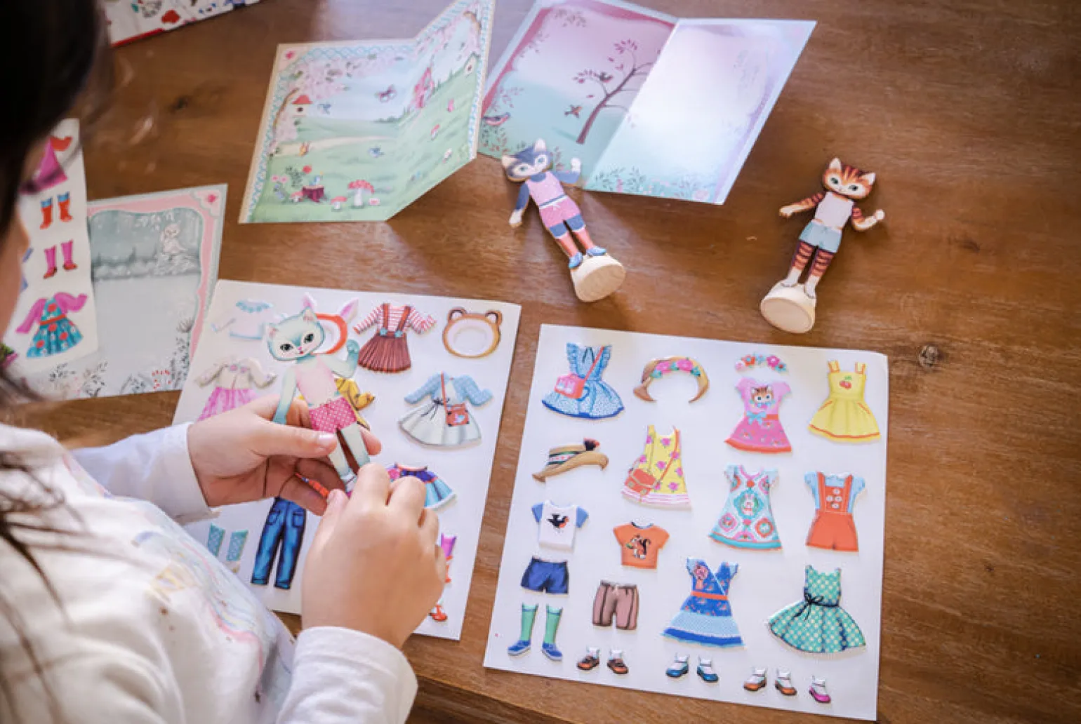 Djeco - Collage Little Dressing