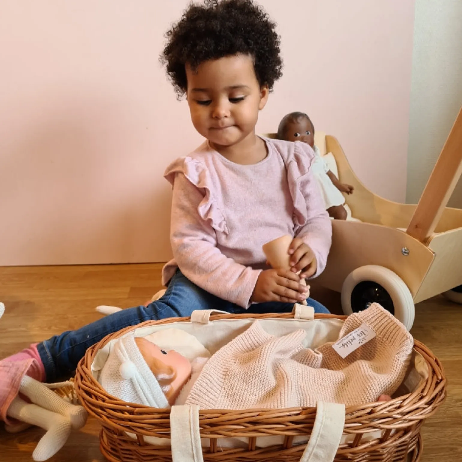 Egmont Les Petites- Carry Cot Wicker