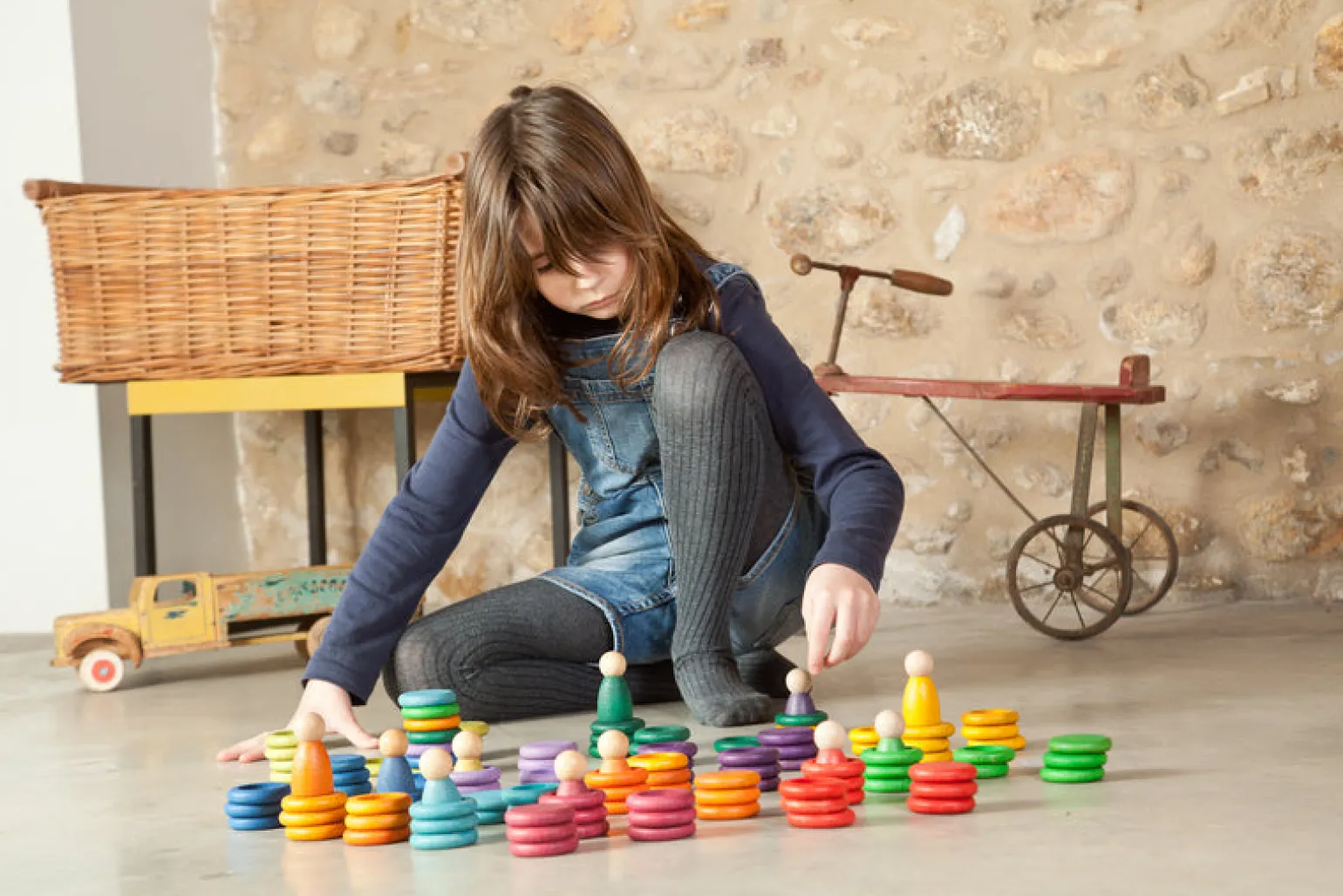 Grapat - Nins Carla Wooden Figurines - Open Ended Creative Play