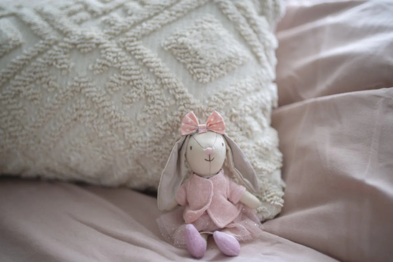 Great Pretenders - Mini Doll Clover The Bunny