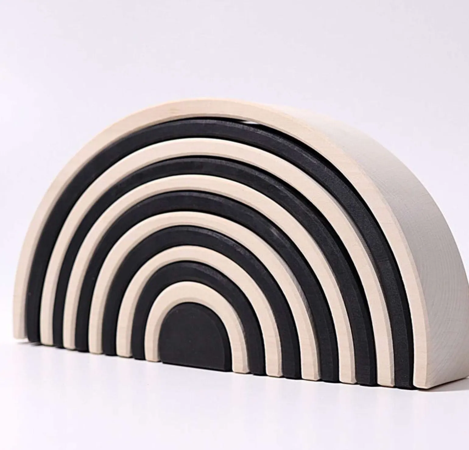 Grimms - Large Rainbow Black & White 12 Pieces