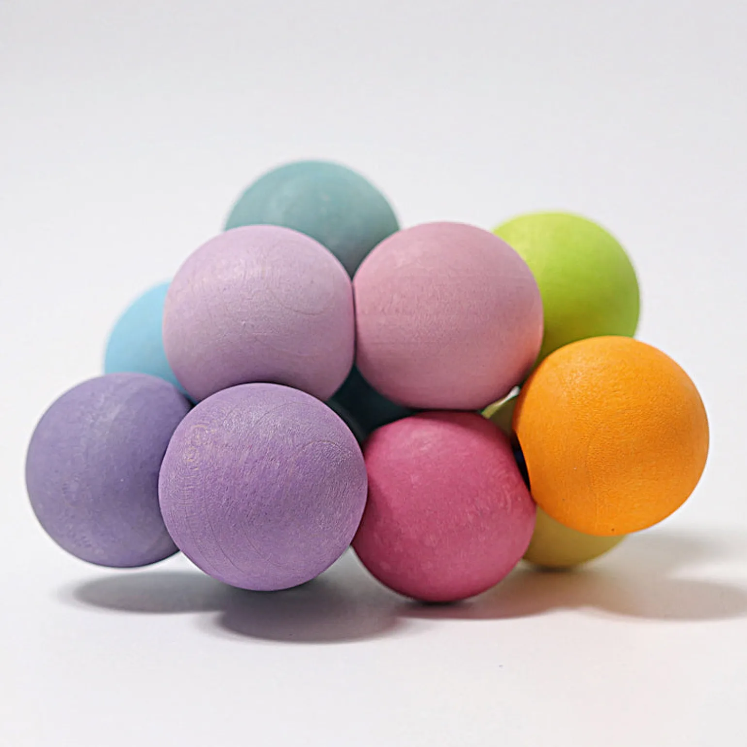 Grimms - Wooden Beads Grasper, Pastel