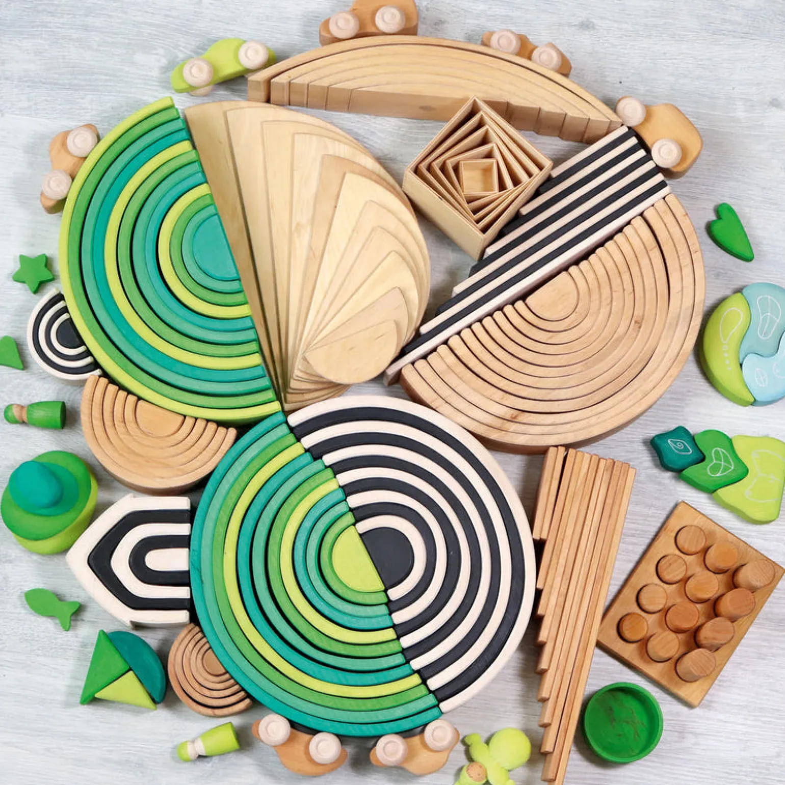 Grimm's Wooden Forest Green Rainbow Large