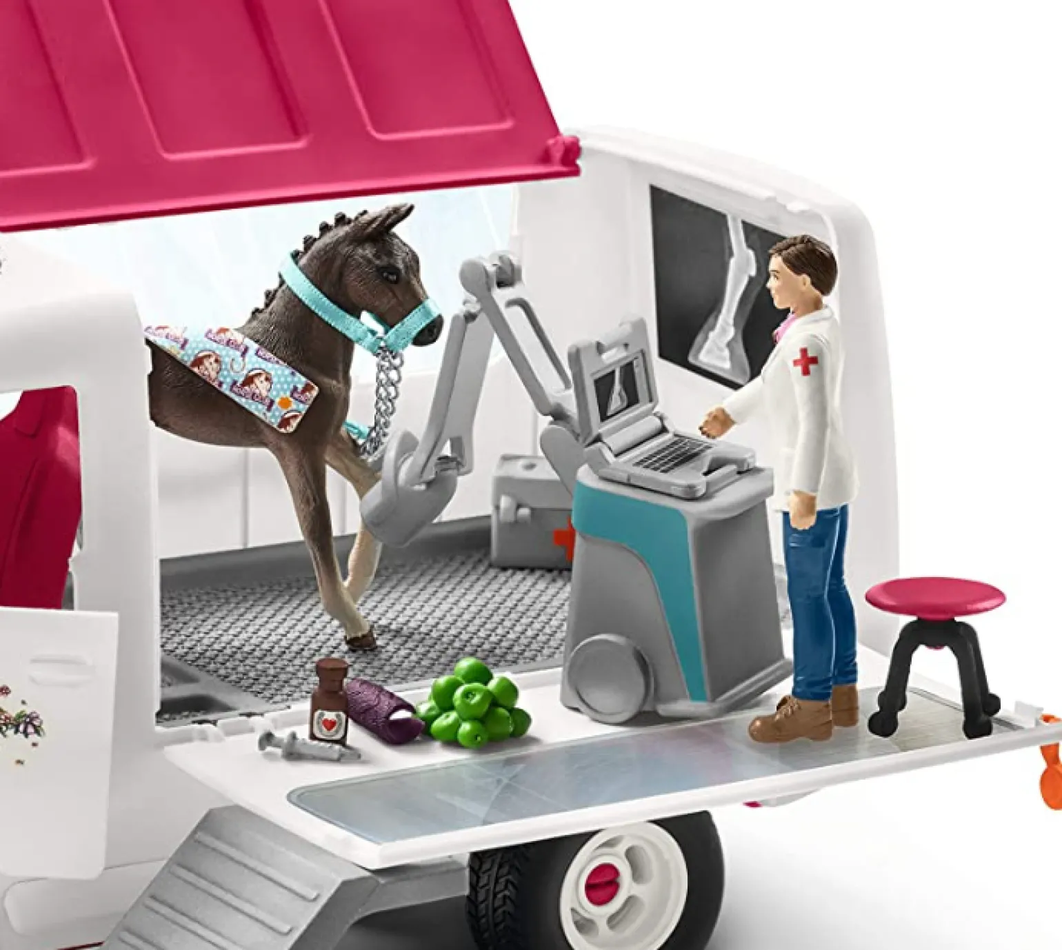 Schleich - Mobile Vet With Hanoverian Foal Set