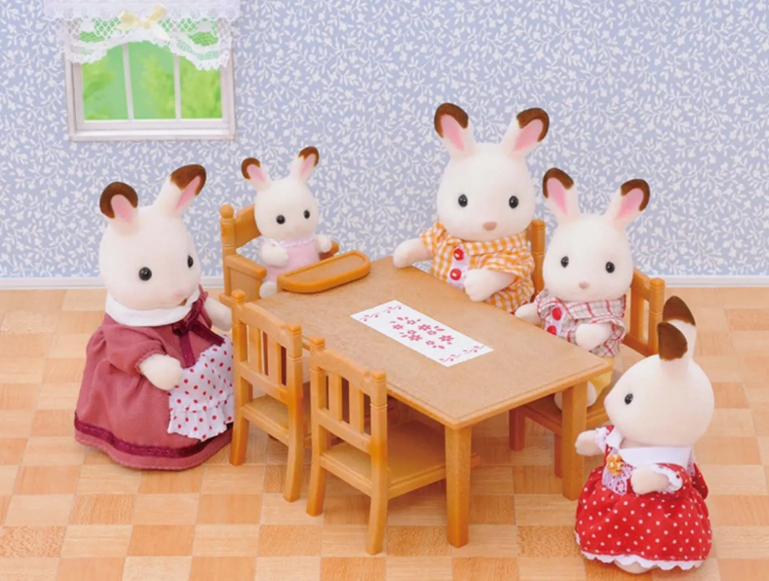 Sylvanian Families Family Table And Chairs